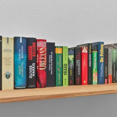 Hochwertiger Ausgestatteter Fuer 8 Personen, 3 Schlafzimmer, 2 Parkplaetze, Wlan Appartement