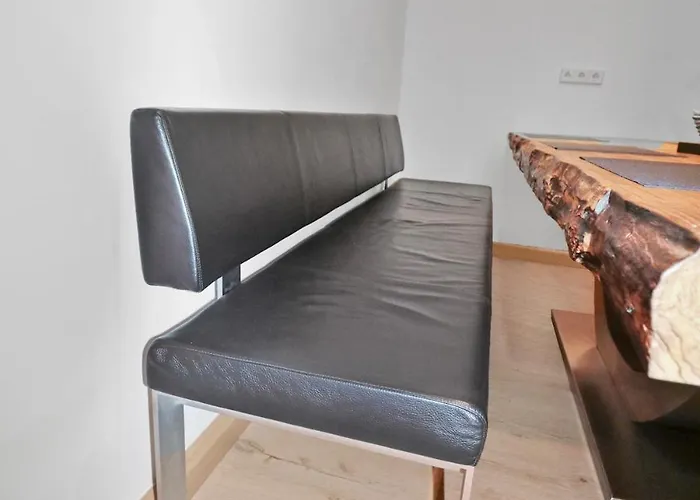 Apartamento Hochwertiger Ausgestatteter Fuer 8 Personen, 3 Schlafzimmer, 2 Parkplaetze, Wlan *