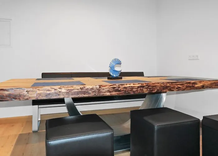 Apartamento Hochwertiger Ausgestatteter Fuer 8 Personen, 3 Schlafzimmer, 2 Parkplaetze, Wlan