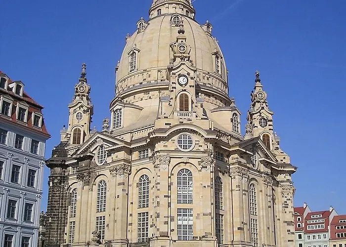 Hochwertiger Ausgestatteter Fuer 8 Personen, 3 Schlafzimmer, 2 Parkplaetze, Wlan Apartamento