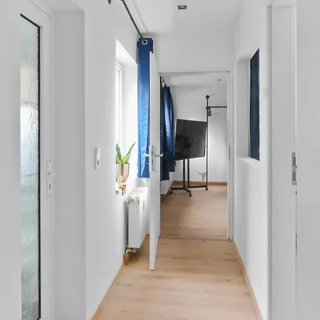 Exclusive Bungalow! 4 Rooms, 8 People, 2x Parking * Дрезден