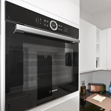 Exclusive Bungalow! 4 Rooms, 8 People, 2x Parking Дрезден