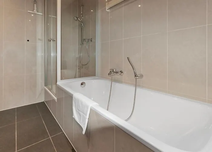 Hochwertiger Ausgestatteter Fuer 8 Personen, 3 Schlafzimmer, 2 Parkplaetze, Wlan 드레스덴