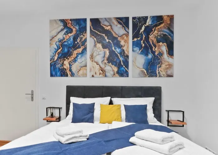 Hochwertiger Ausgestatteter Fuer 8 Personen, 3 Schlafzimmer, 2 Parkplaetze, Wlan * 드레스덴