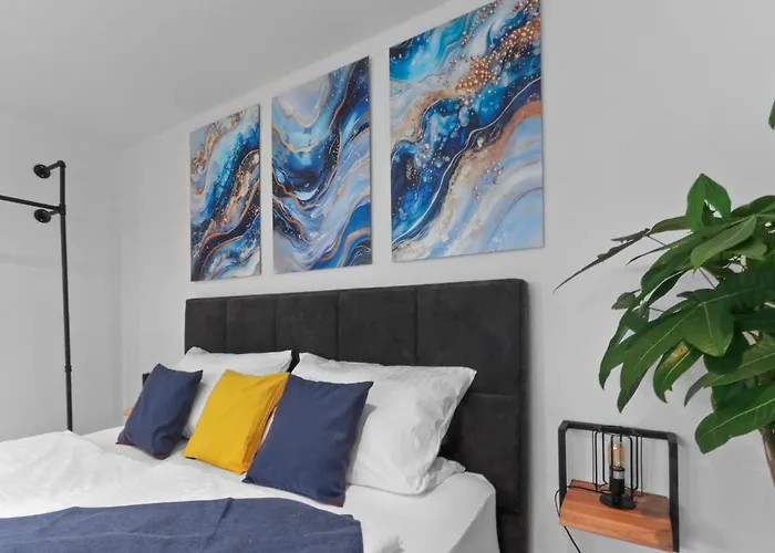 아파트 Hochwertiger Ausgestatteter Fuer 8 Personen, 3 Schlafzimmer, 2 Parkplaetze, Wlan *