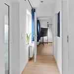 Hochwertiger Ausgestatteter Fuer 8 Personen, 3 Schlafzimmer, 2 Parkplaetze, Wlan * Dresde