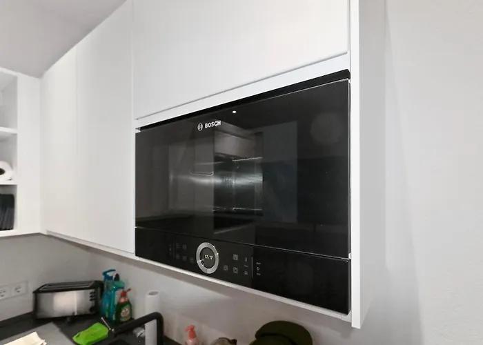 Hochwertiger Ausgestatteter Fuer 8 Personen, 3 Schlafzimmer, 2 Parkplaetze, Wlan 公寓