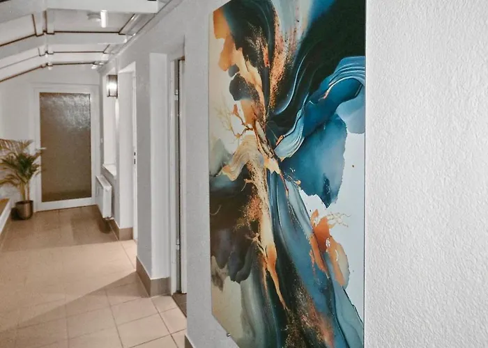 Hochwertiger Ausgestatteter Fuer 8 Personen, 3 Schlafzimmer, 2 Parkplaetze, Wlan 公寓 德累斯顿